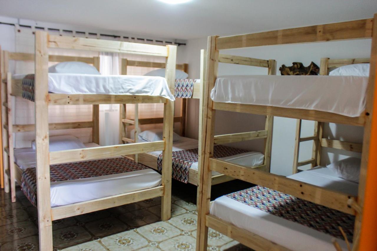 La Otra Mitad Hostel Armenia  Exterior photo