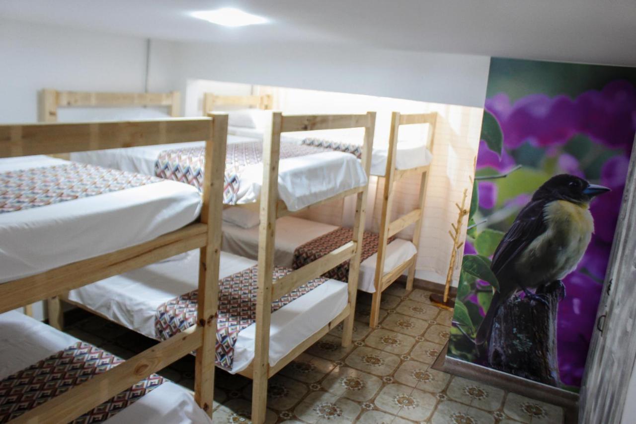 La Otra Mitad Hostel Armenia  Exterior photo